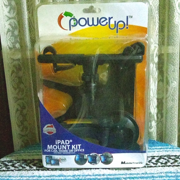 POWER UP 3-IN-1 iPAD MOUNT